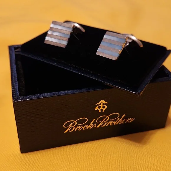 Brooks Brothers square cufflinks - Picture 5 of 5